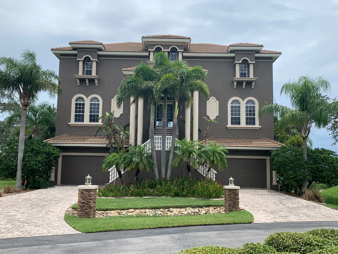 Home exterior before Jr Pro Painting's repaint